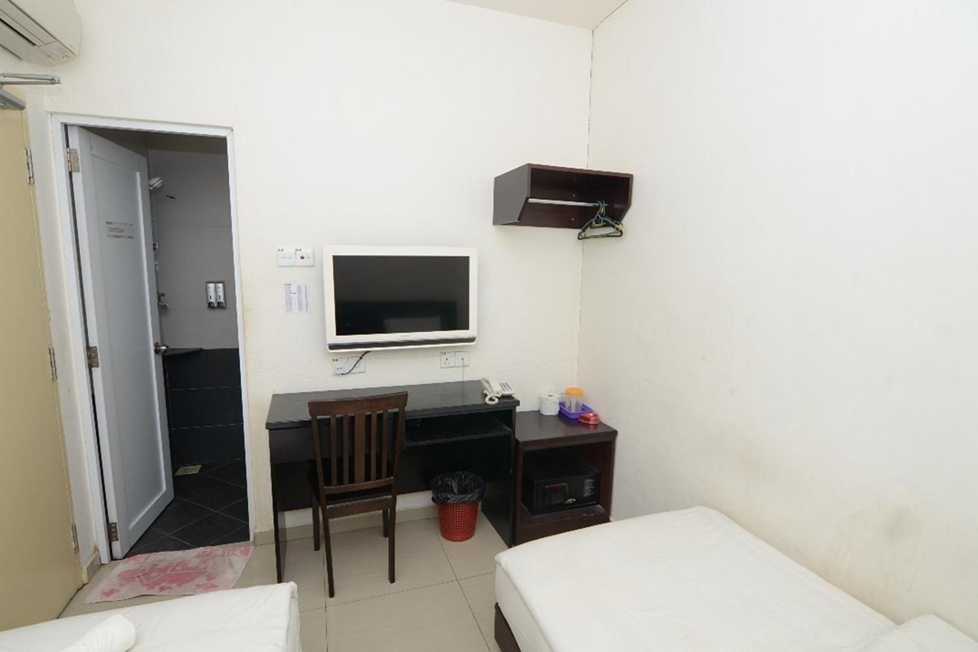 Hotel Alam Indi Johor Bahru Exteriör bild