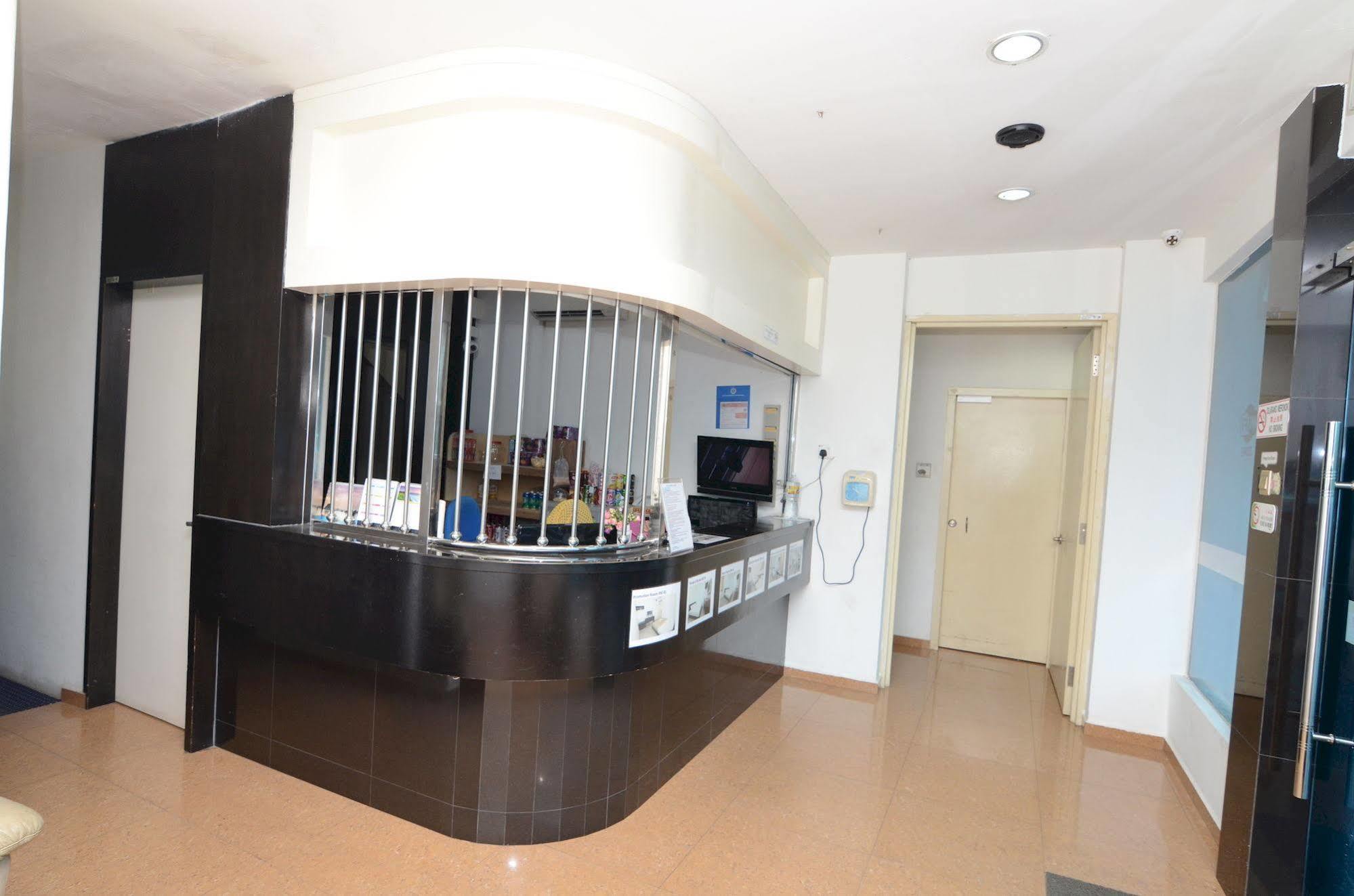 Hotel Alam Indi Johor Bahru Exteriör bild